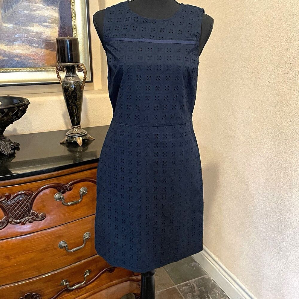 Feminine Old Money Navy Eyelet Sleeveless Sheath Dress